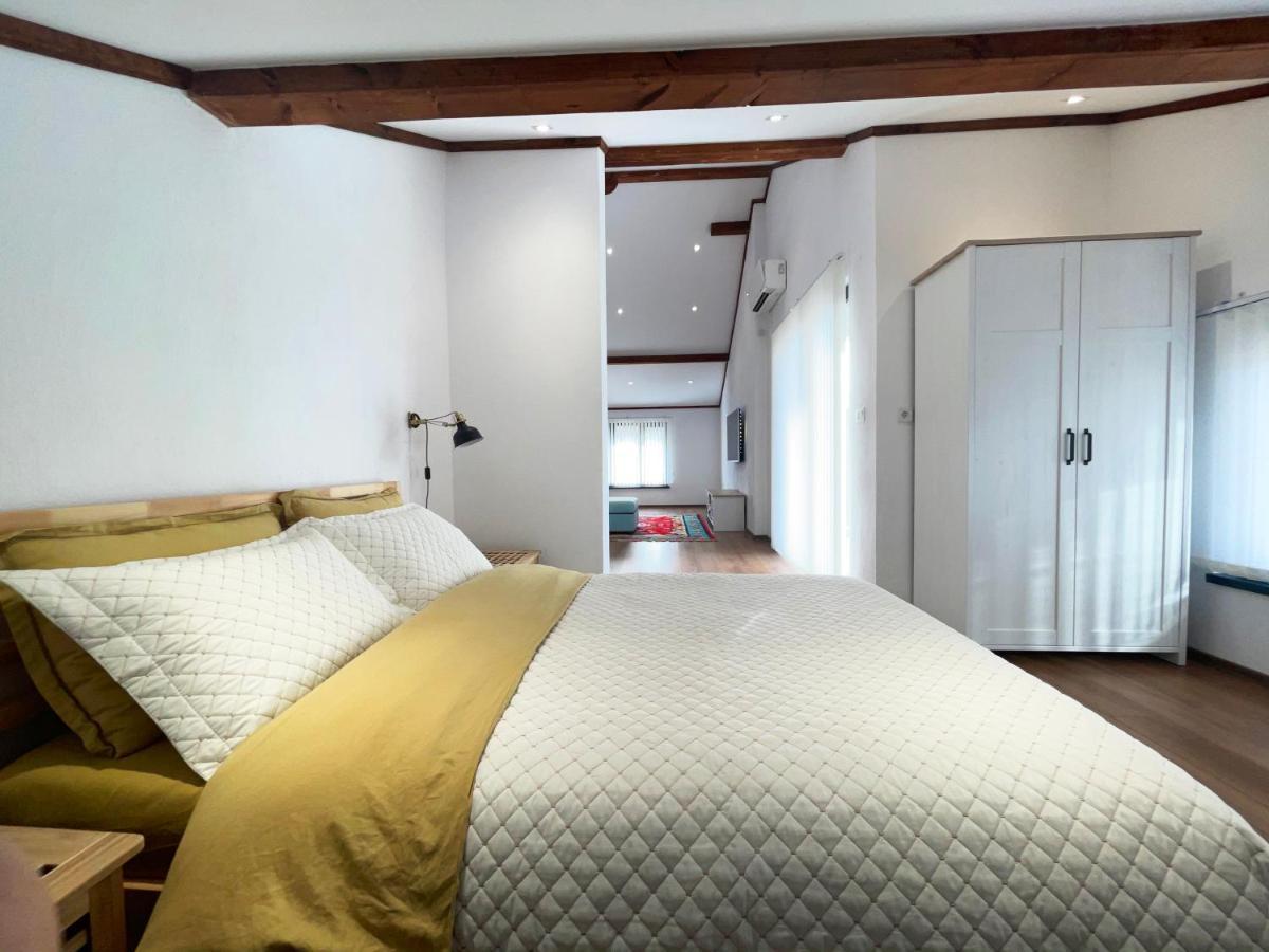 Stylish Loft Studio With Great View To Ardino Esterno foto
